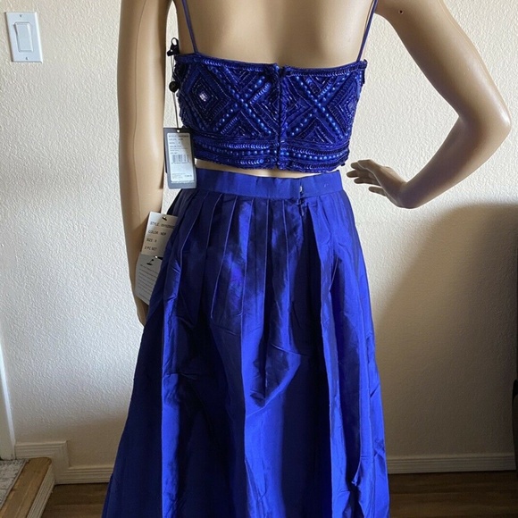 NWT Adrianna Papell Embellished Top Taffeta Size 8 - Picture 3 of 11